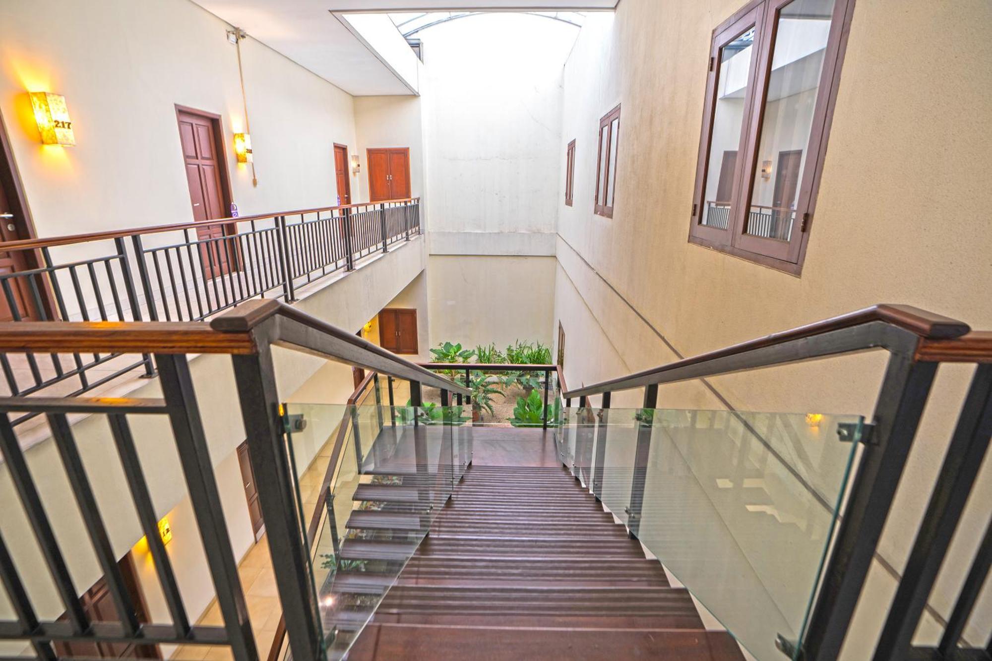 Jambuluwuk Residence Pakubuwono Yakarta Exterior foto